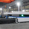 FL-L1530FHE-10000-IPG Лазерный станок для резки листового металла с кабинетной защитой и сменным столом